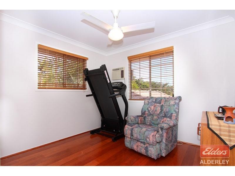 18 Tetragona Drive, Arana Hills QLD 4054