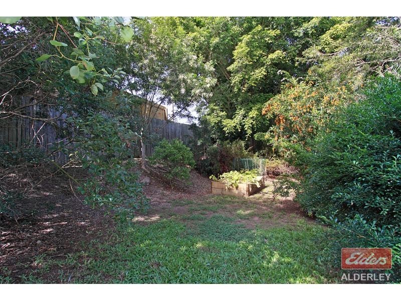 18 Tetragona Drive, Arana Hills QLD 4054