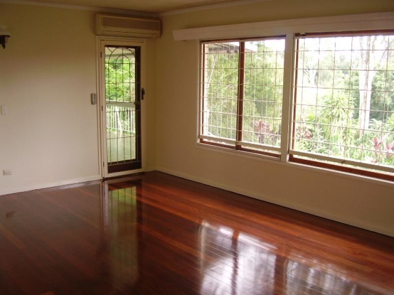 17 Woonalee St, Kenmore QLD 4069