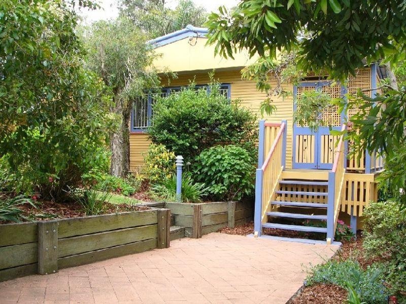 49 Canberra Drive, Ashgrove QLD 4060