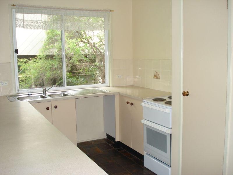 6 Eveleigh Street, Arana Hills QLD 4054