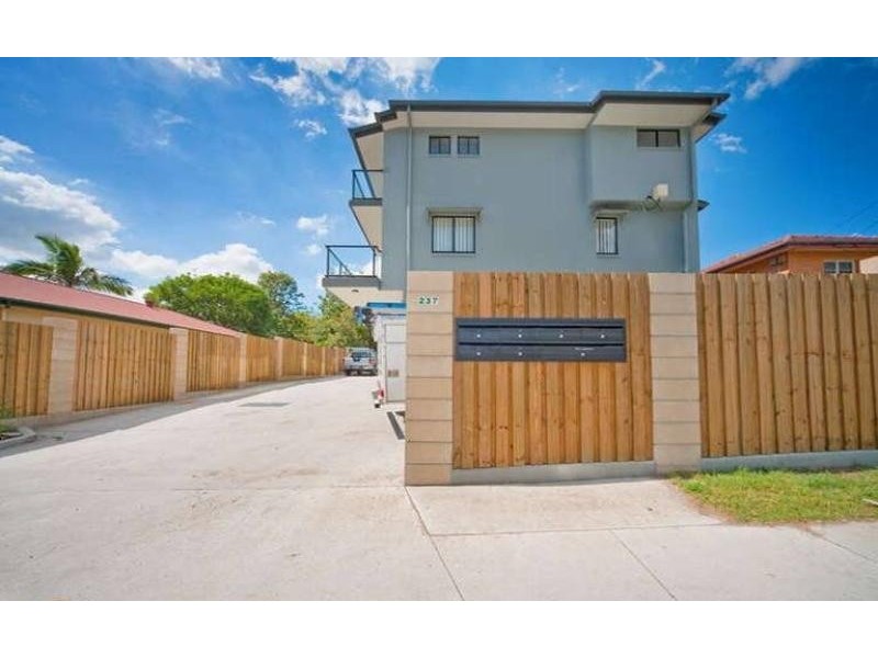 2/237 Gympie Road, Kedron QLD 4031