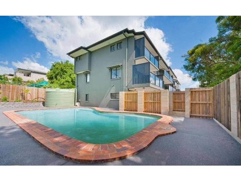 2/237 Gympie Road, Kedron QLD 4031