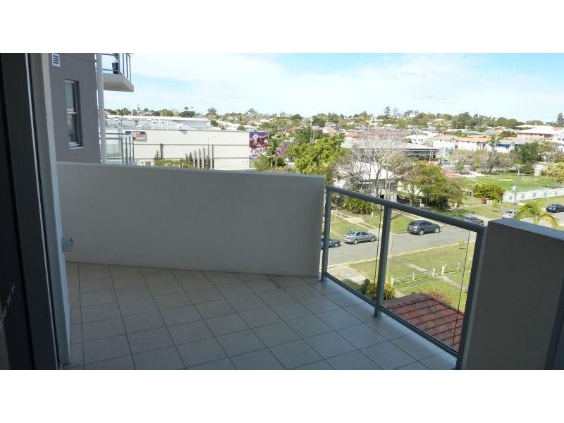 402/40 Playfield St, Chermside QLD 4032