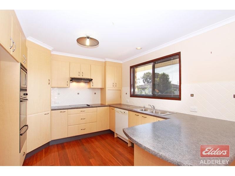 6 Guards Street, Bray Park QLD 4500