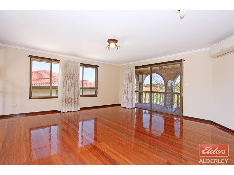 6 Guards Street, Bray Park QLD 4500