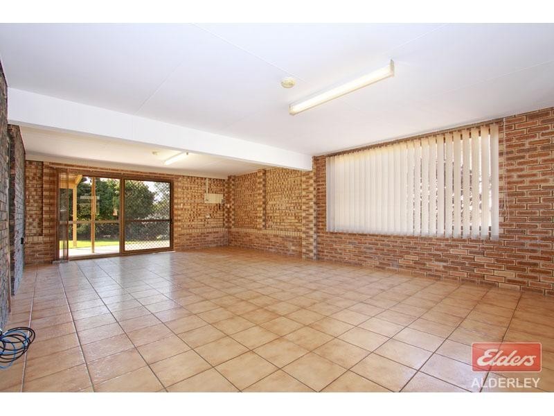 6 Guards Street, Bray Park QLD 4500