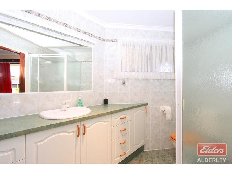 6 Guards Street, Bray Park QLD 4500