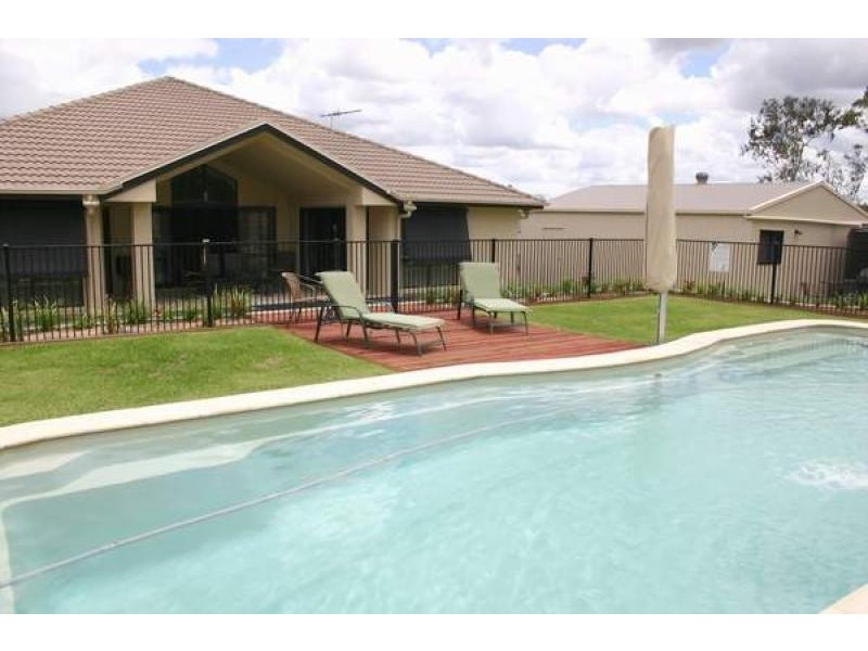 7 Gumview Crescent, Jimboomba QLD 4280