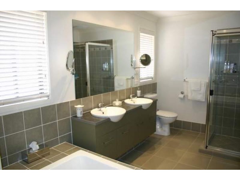 7 Gumview Crescent, Jimboomba QLD 4280