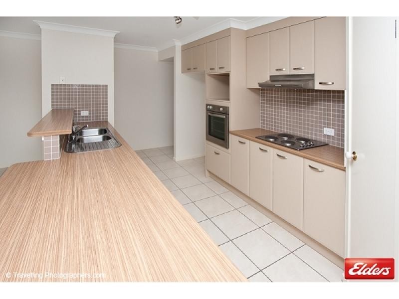 2 Hilltop Crescent, Jimboomba QLD 4280