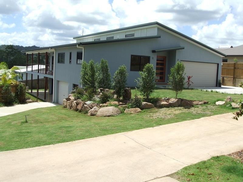 11 GALLOWS PLACE, Palmwoods QLD 4555