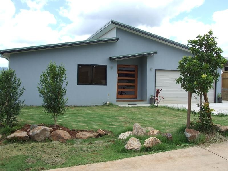 11 GALLOWS PLACE, Palmwoods QLD 4555