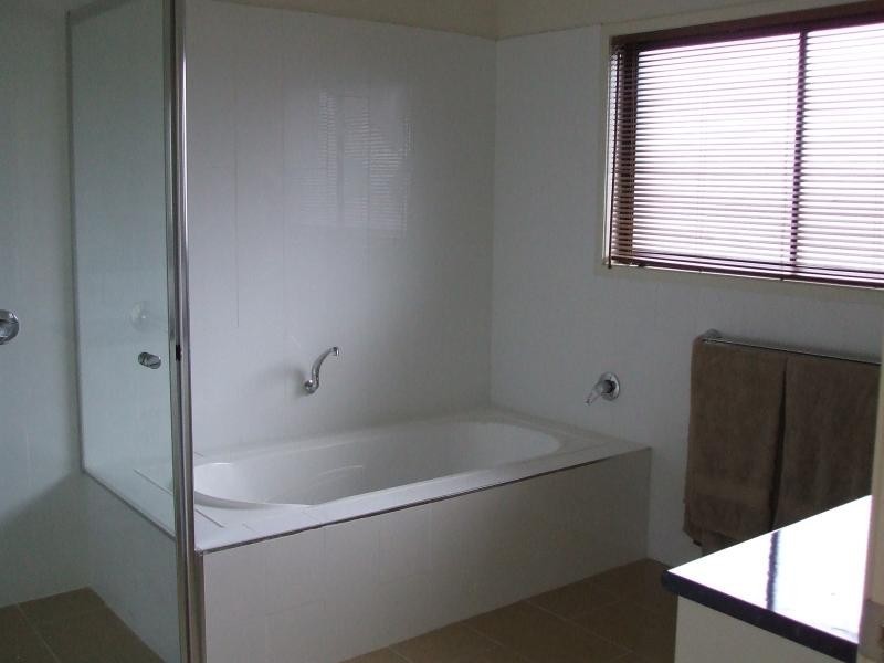 11 GALLOWS PLACE, Palmwoods QLD 4555