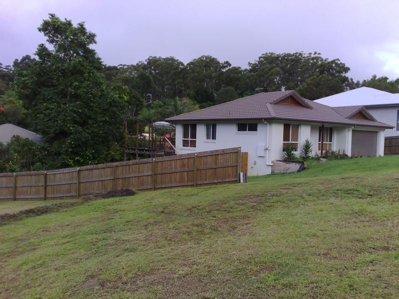 17 Garden Avenue, Palmwoods QLD 4555