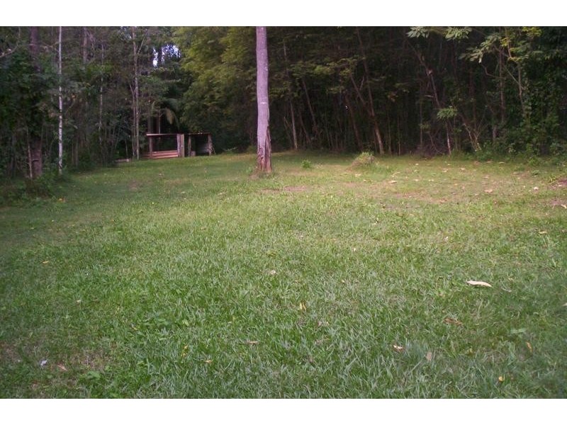 114 Diddillibah Road, Woombye QLD 4559