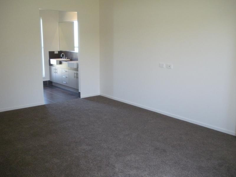 56 Petigrain Avenue, Palmwoods QLD 4555