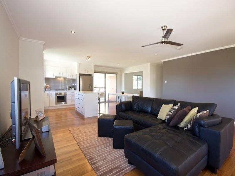 5 Firesong Court, Nambour QLD 4560