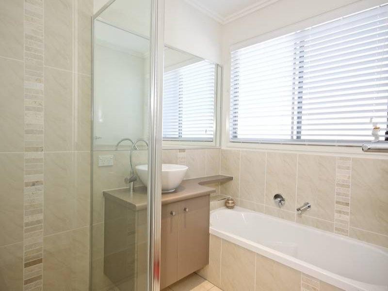 5 Firesong Court, Nambour QLD 4560