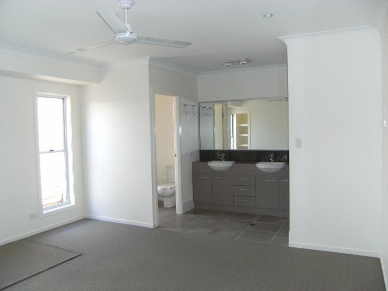 5 Kindal Court, Palmwoods QLD 4555