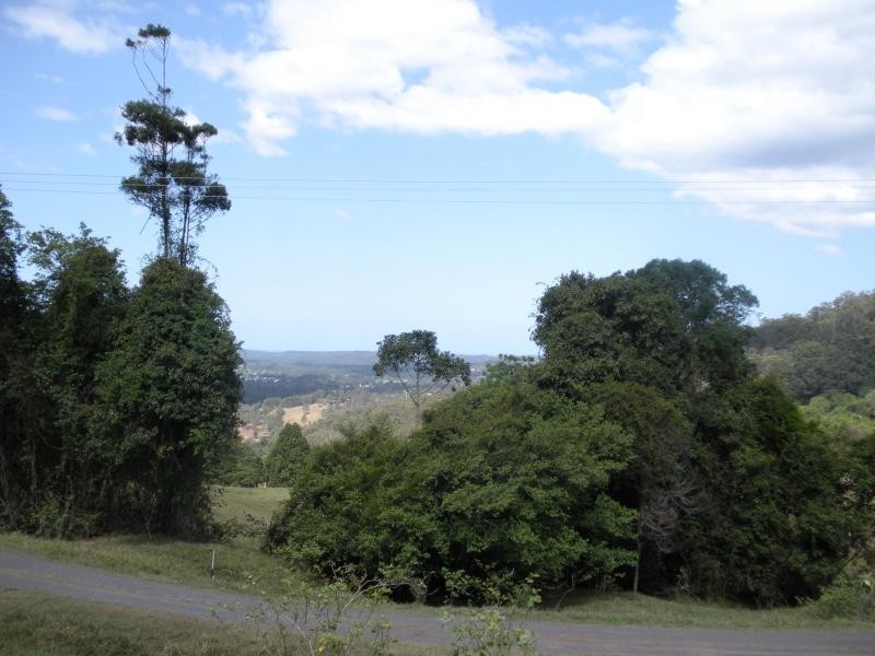 Hunchy QLD 4555