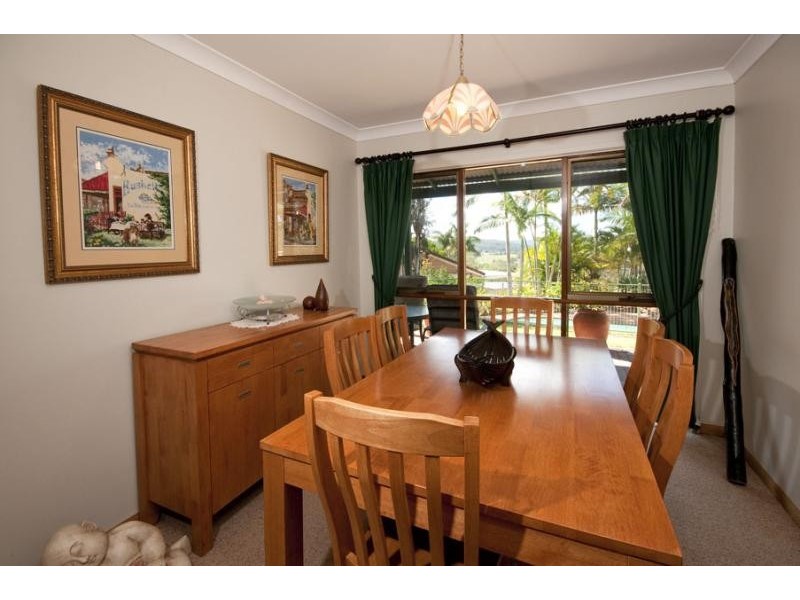 9 St James Court, Nambour QLD 4560