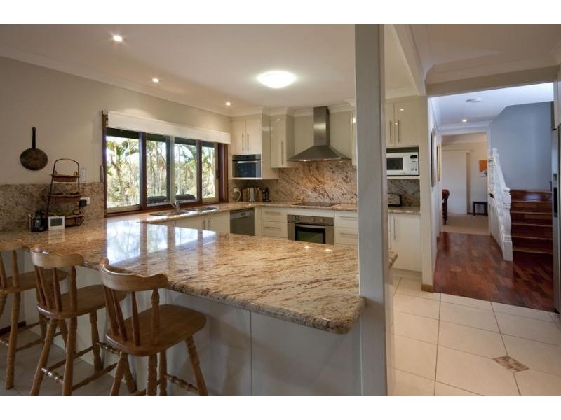 9 St James Court, Nambour QLD 4560