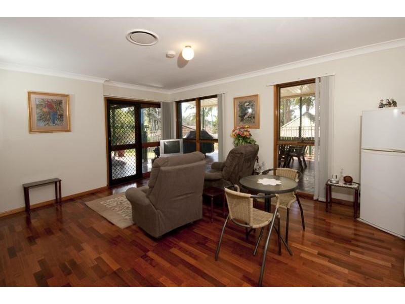 9 St James Court, Nambour QLD 4560