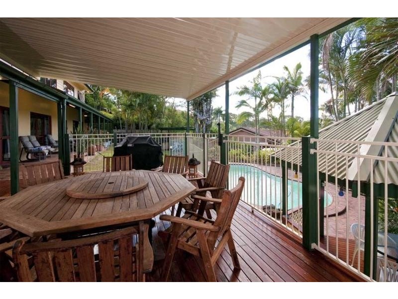 9 St James Court, Nambour QLD 4560