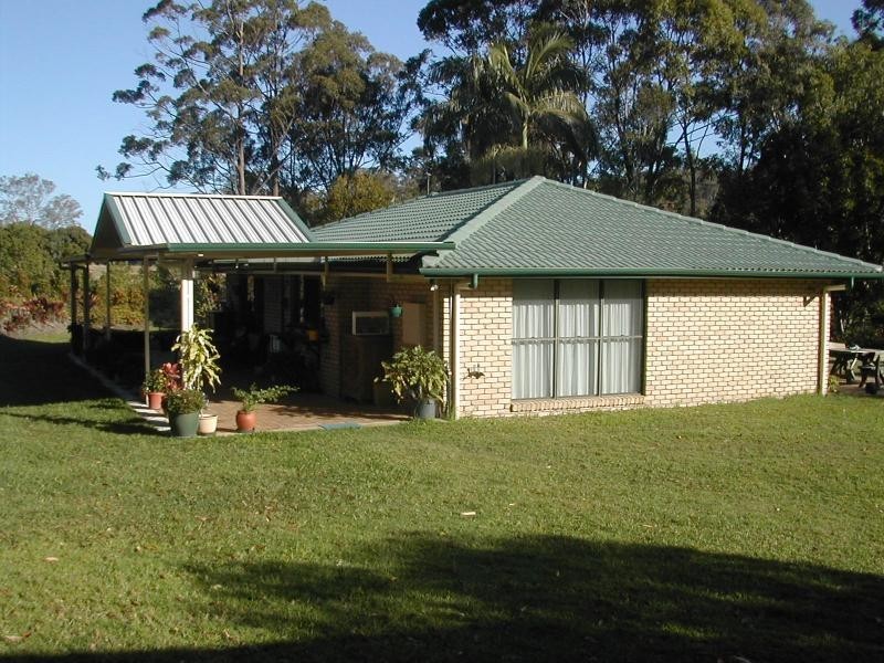 583 Hunchy Road, Hunchy QLD 4555