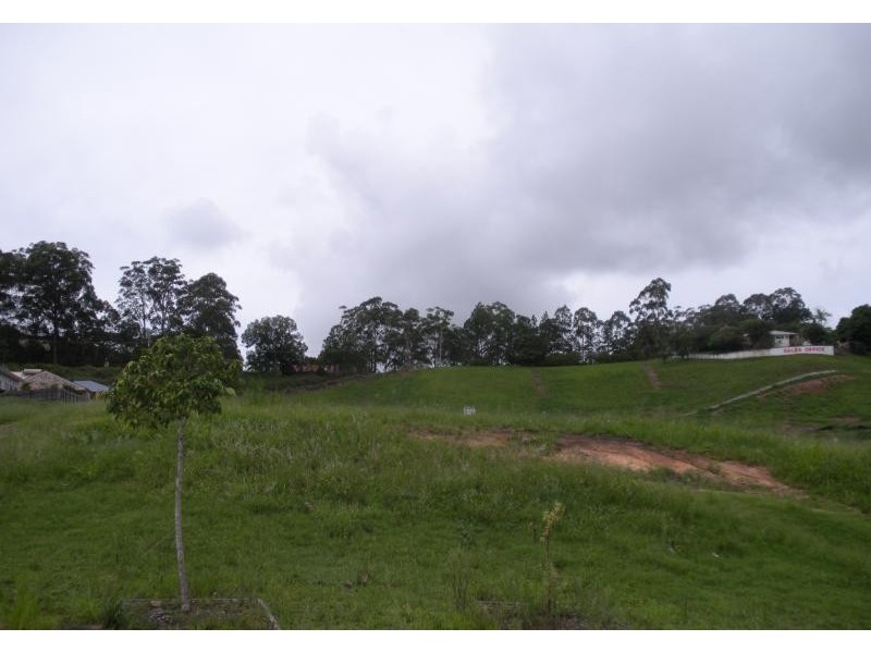 14 Lewis Place, Woombye QLD 4559