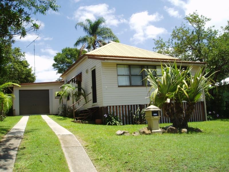 18 Keil St, Woombye QLD 4559