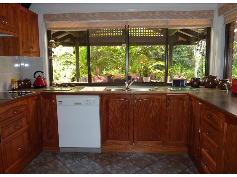 3 Camelia Court, Palmwoods QLD 4555