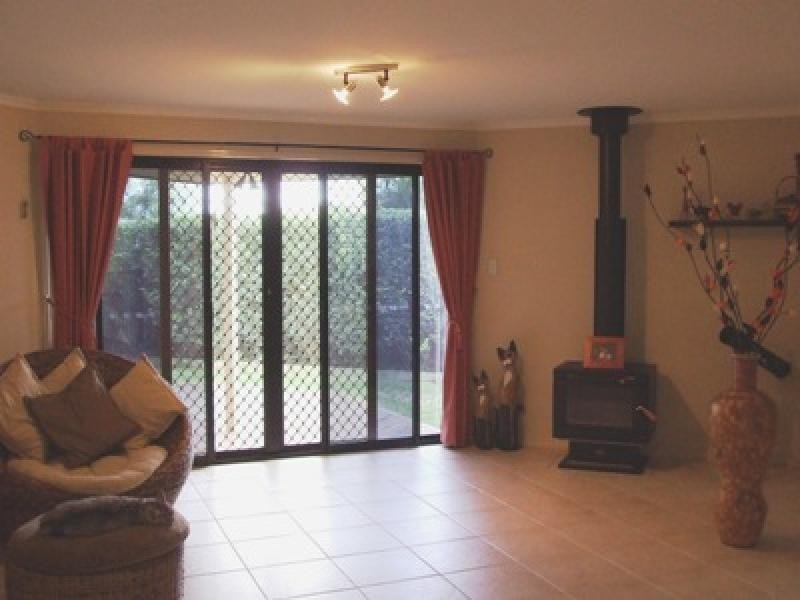 18 Petigrain Avenue, Palmwoods QLD 4555