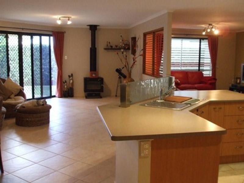 18 Petigrain Avenue, Palmwoods QLD 4555