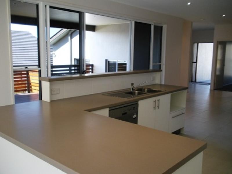 56 Petigrain Avenue, Palmwoods QLD 4555