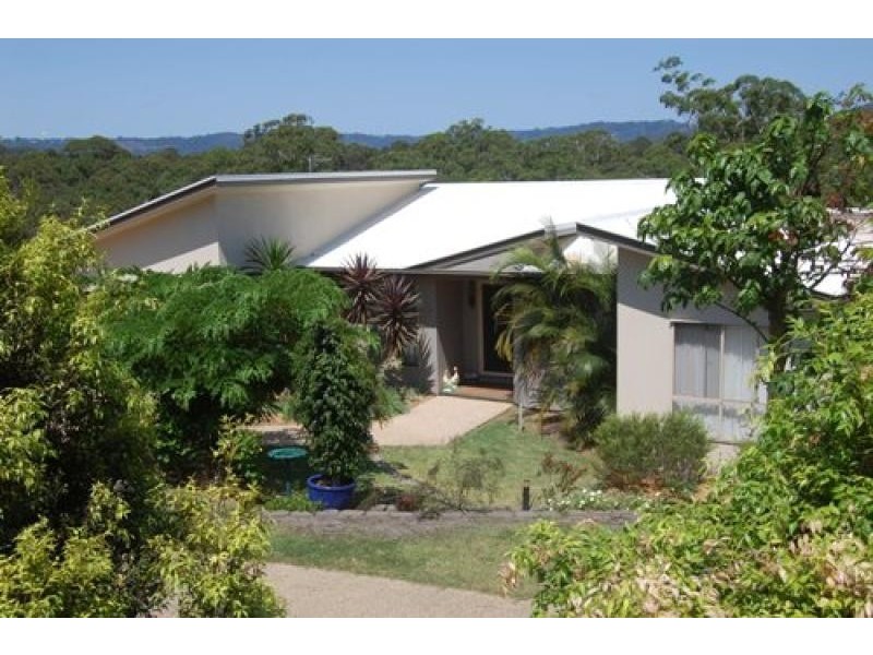 8 Rainbow Court, Woombye QLD 4559
