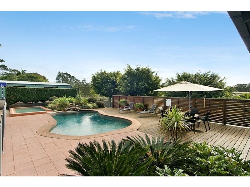 111 Nicklin Road, Palmwoods QLD 4555