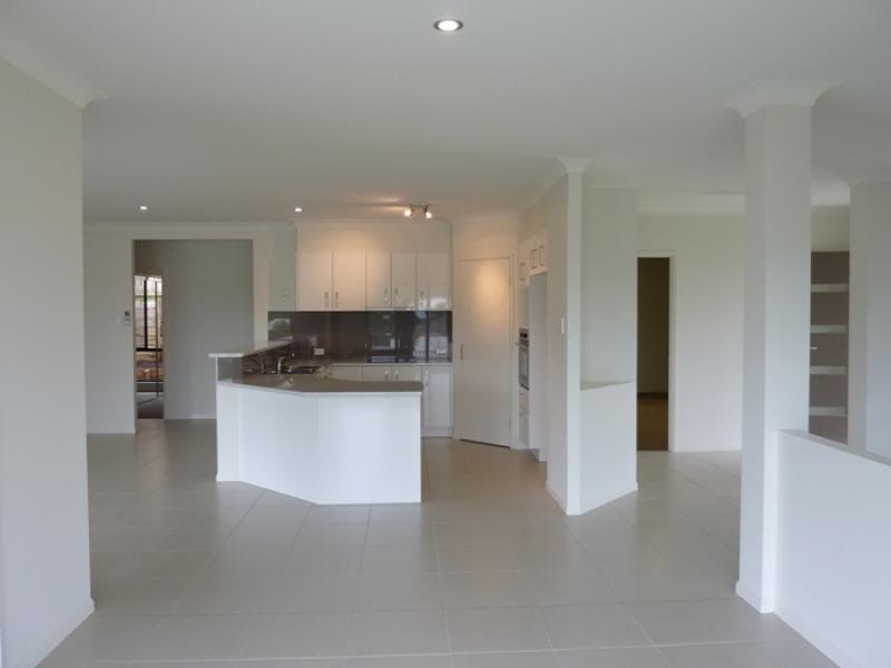 1 Kindal Court (67 Petigrain Avenue), Palmwoods QLD 4555