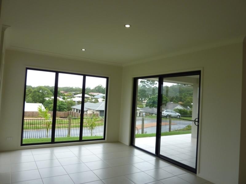 1 Kindal Court (67 Petigrain Avenue), Palmwoods QLD 4555