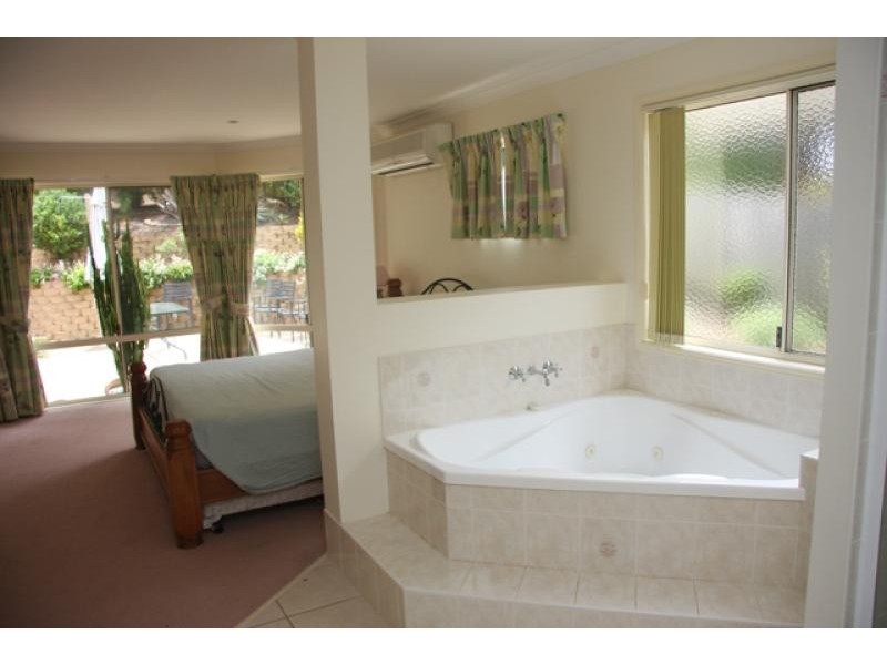 13 Kolora Place, Palmwoods QLD 4555