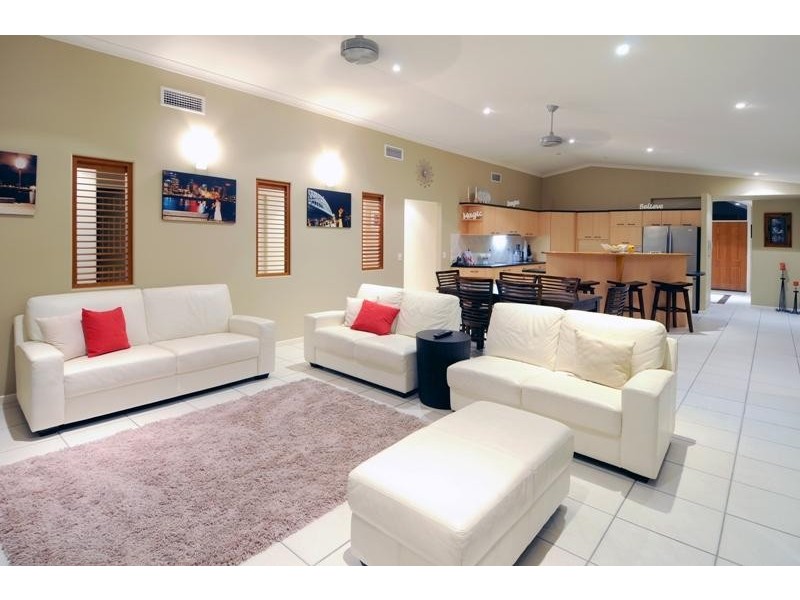 3322 Old Gympie Road, Landsborough QLD 4550