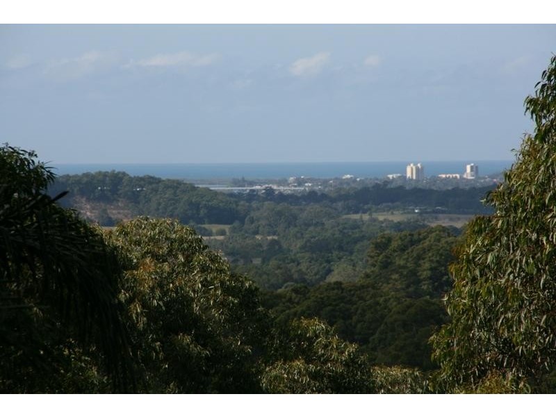 100 Panorama Drive, Nambour QLD 4560