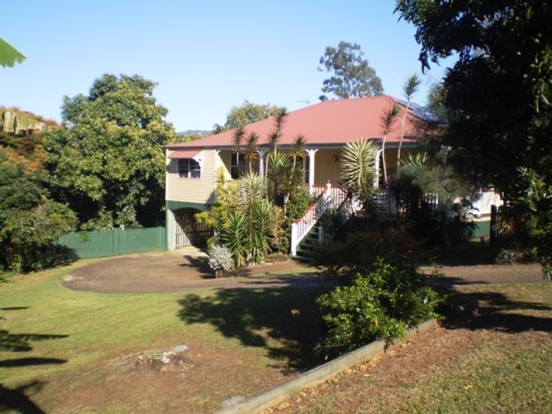 25 Lingara Avenue, Palmwoods QLD 4555