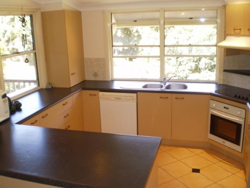 25 Lingara Avenue, Palmwoods QLD 4555