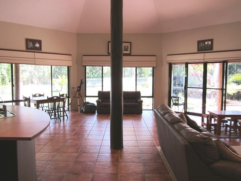 7 Creightons Road, Yandina QLD 4561