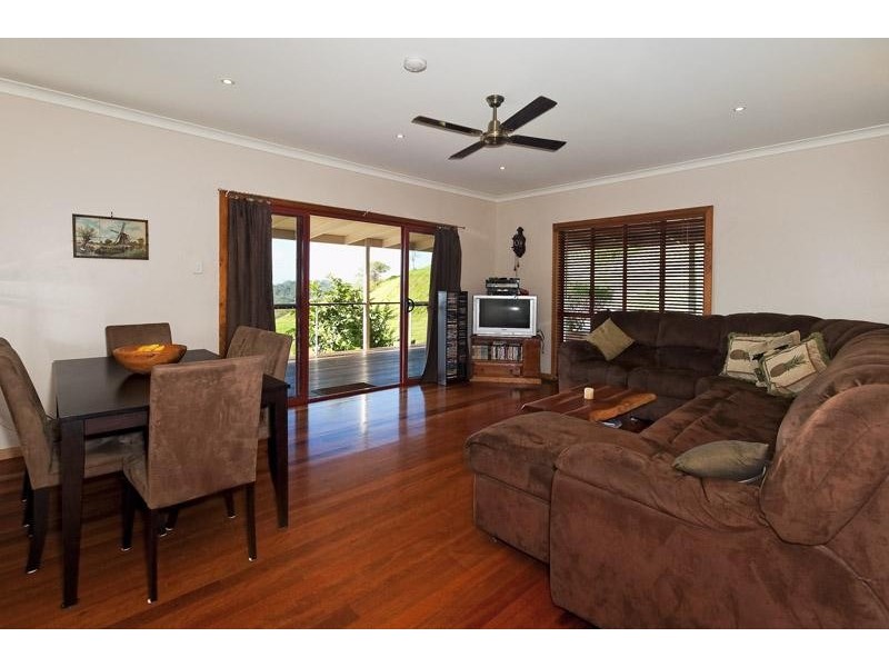 152 Shurvell Road, Palmwoods QLD 4555