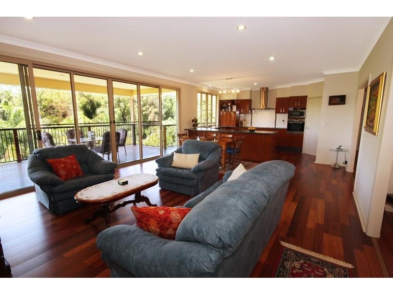 5 Paradise Place (off Bonney Street), Nambour QLD 4560