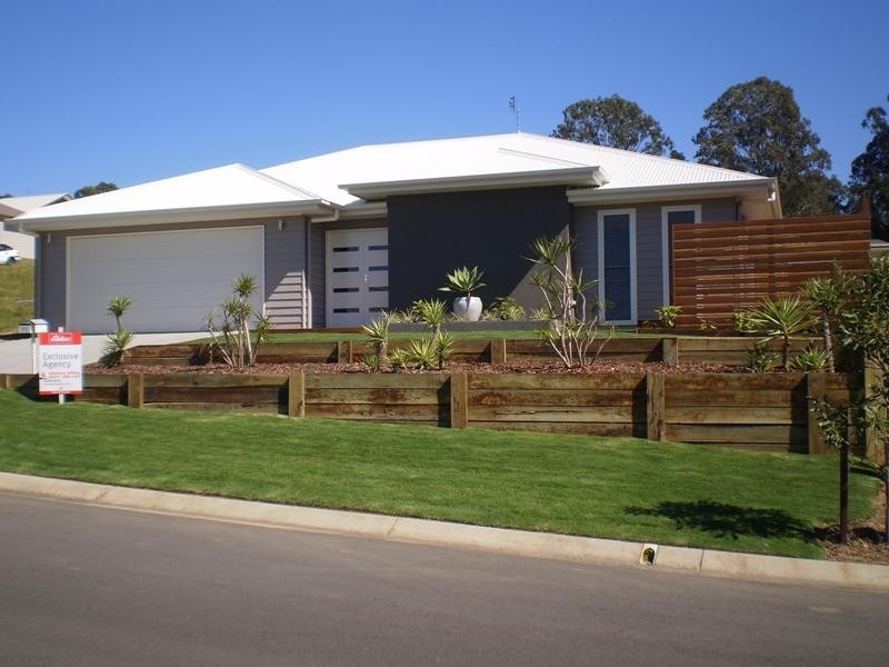 71 Petigrain Ave, Palmwoods QLD 4555