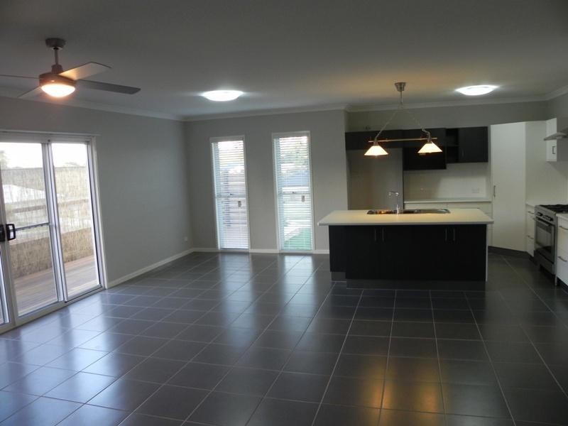 71 Petigrain Ave, Palmwoods QLD 4555